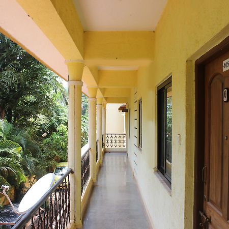 Oyo 7333 V Palms Hotel Candolim Eksteriør billede