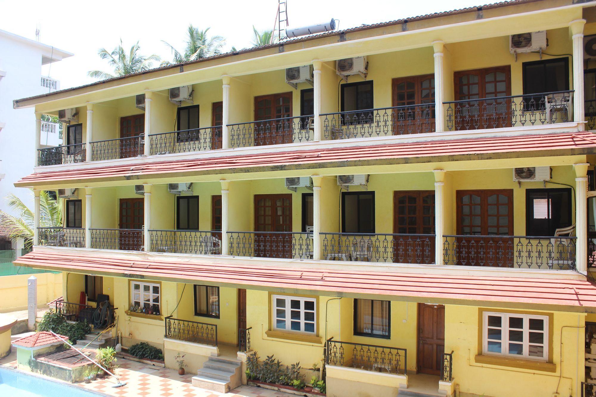 Oyo 7333 V Palms Hotel Candolim Eksteriør billede