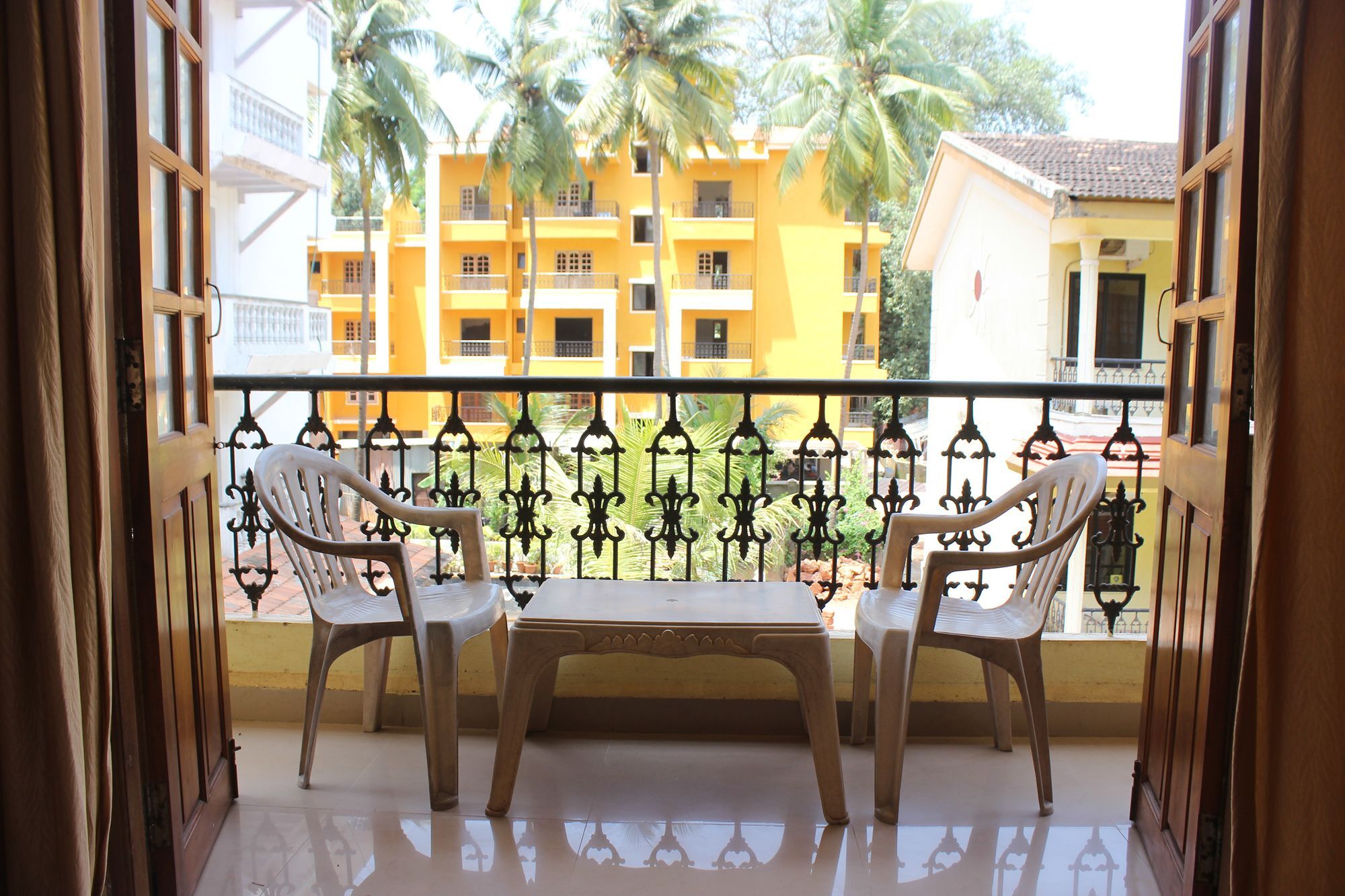 Oyo 7333 V Palms Hotel Candolim Eksteriør billede